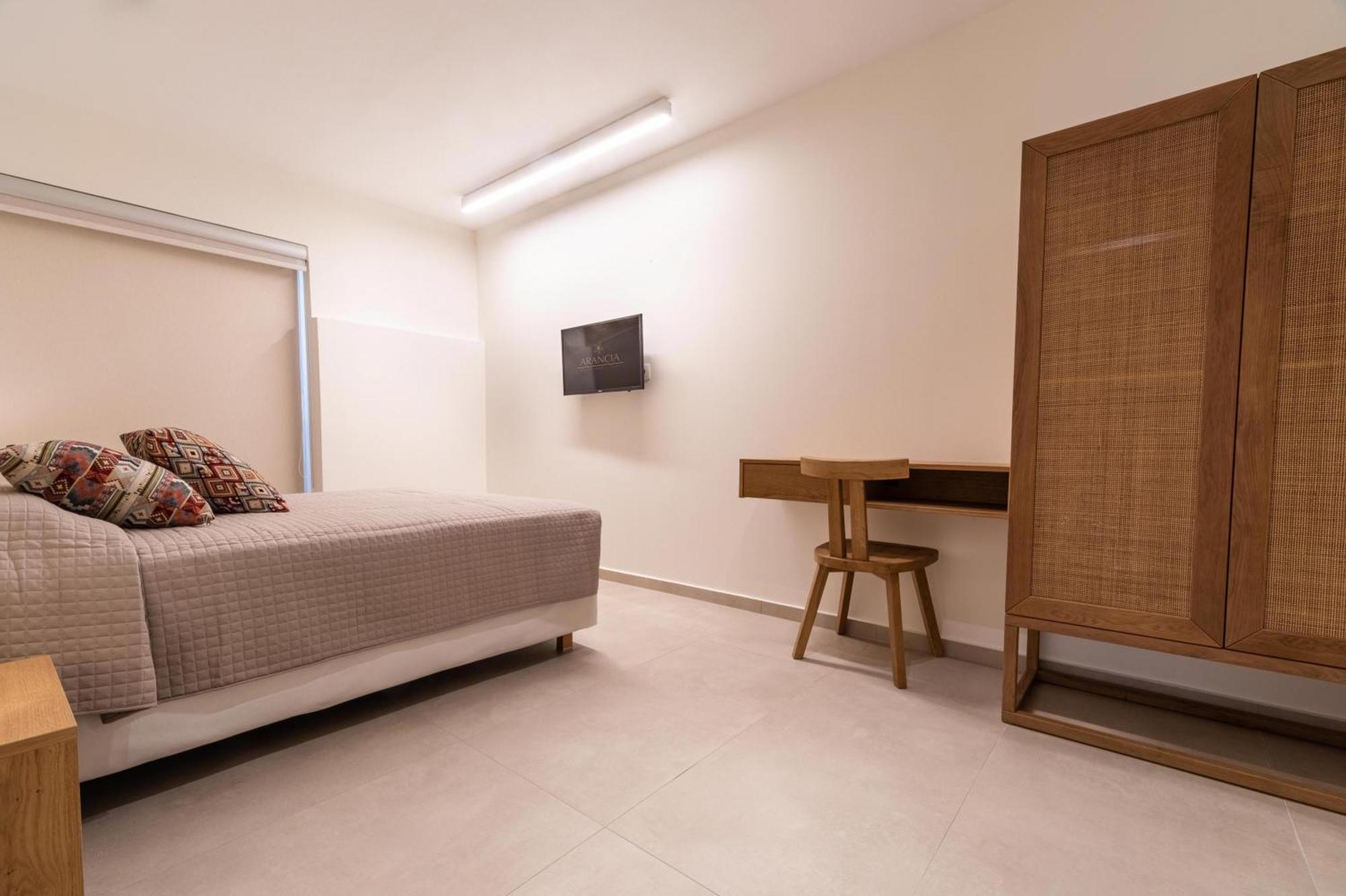 Arancia Elegant Rooms And Suites Tolón Exterior foto