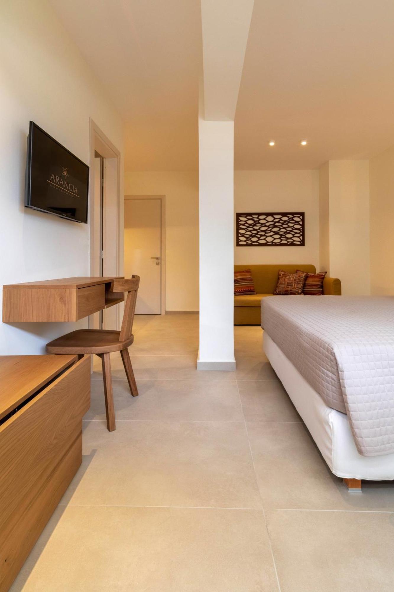 Arancia Elegant Rooms And Suites Tolón Exterior foto